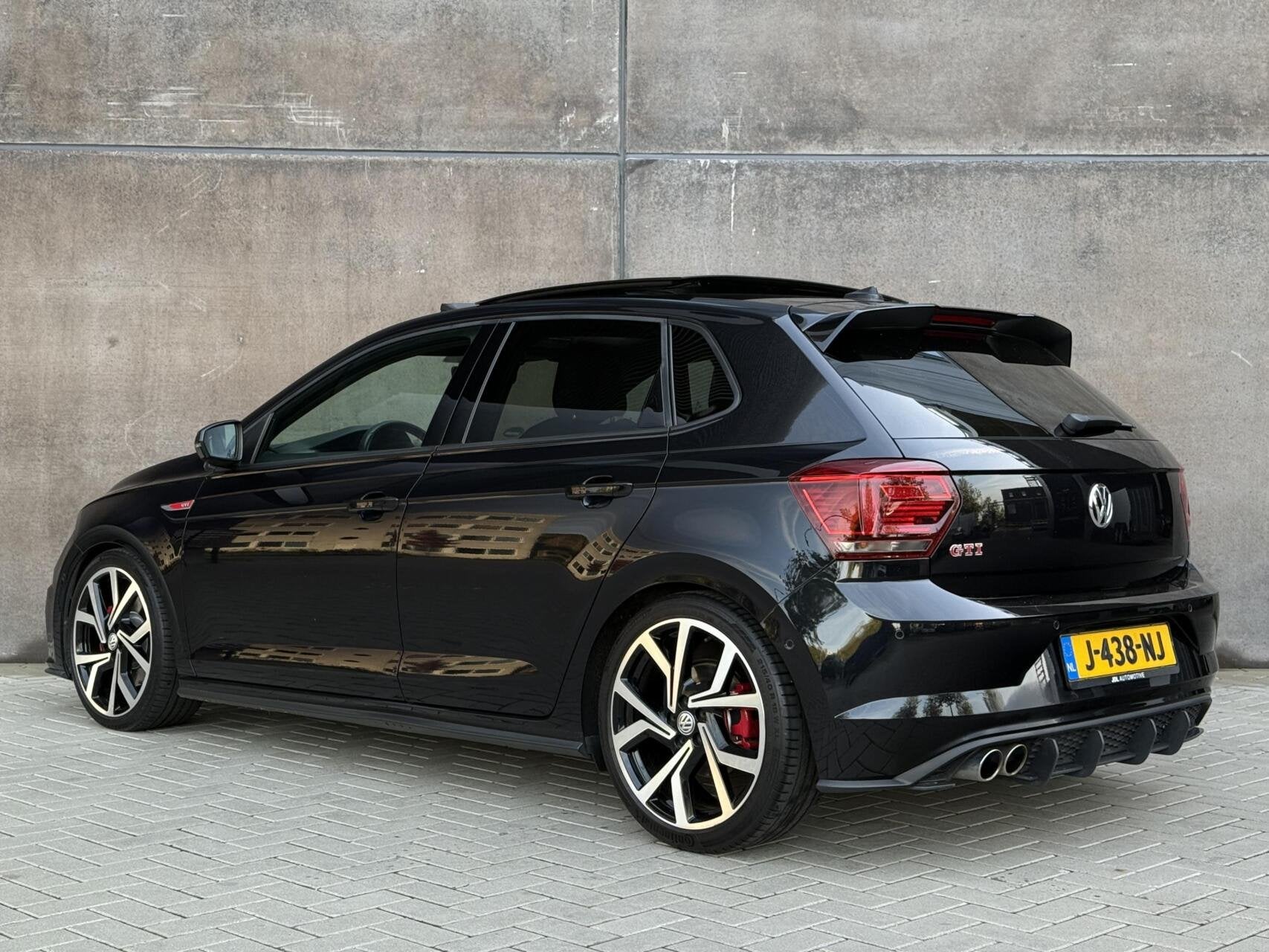 Volkswagen Polo 2.0 TSI GTI | Panorama Dak | Adaptieve Cruis, Stof, Gebruikt, 4 cilinders, Zwart
