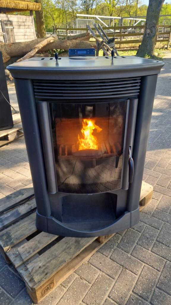 Pelletkachel gietijzeren 12kw, Huis en Inrichting, Kachels, Ophalen, Overige brandstoffen, Pelletkachel