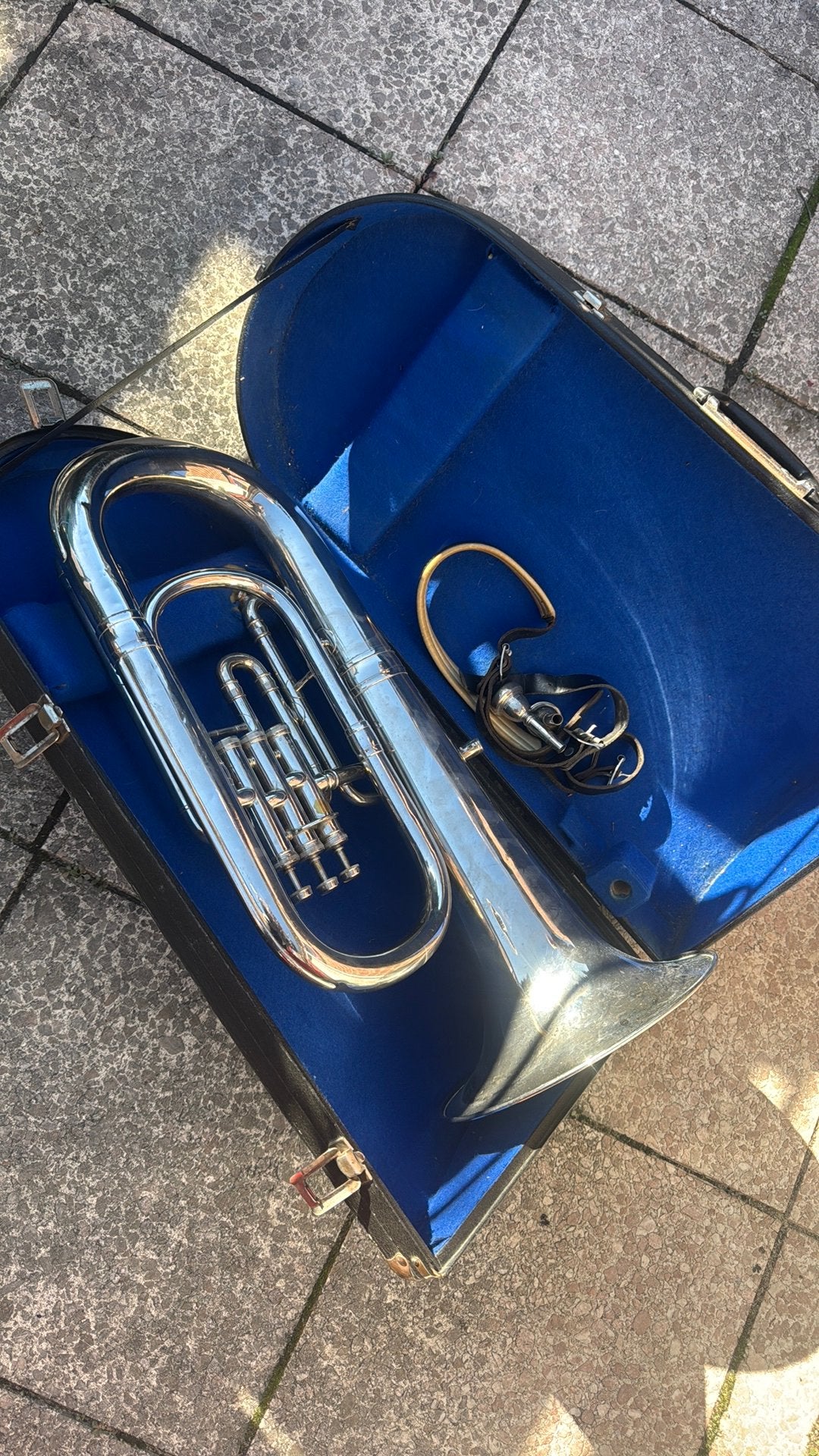 Tuba, Ophalen, Gebruikt, Es-tuba