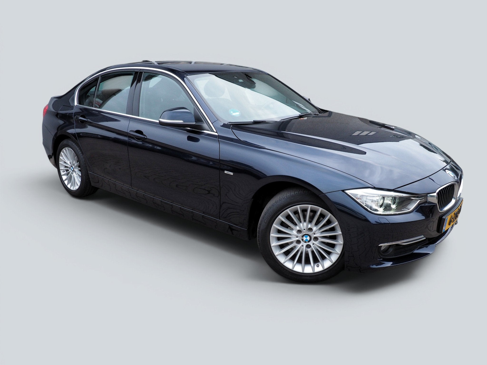BMW 3 Serie 316i Executive CLIMA CRUISE NAVI XENON STOELVERW, Auto's, Automaat, Gebruikt, Euro 6, 4 cilinders