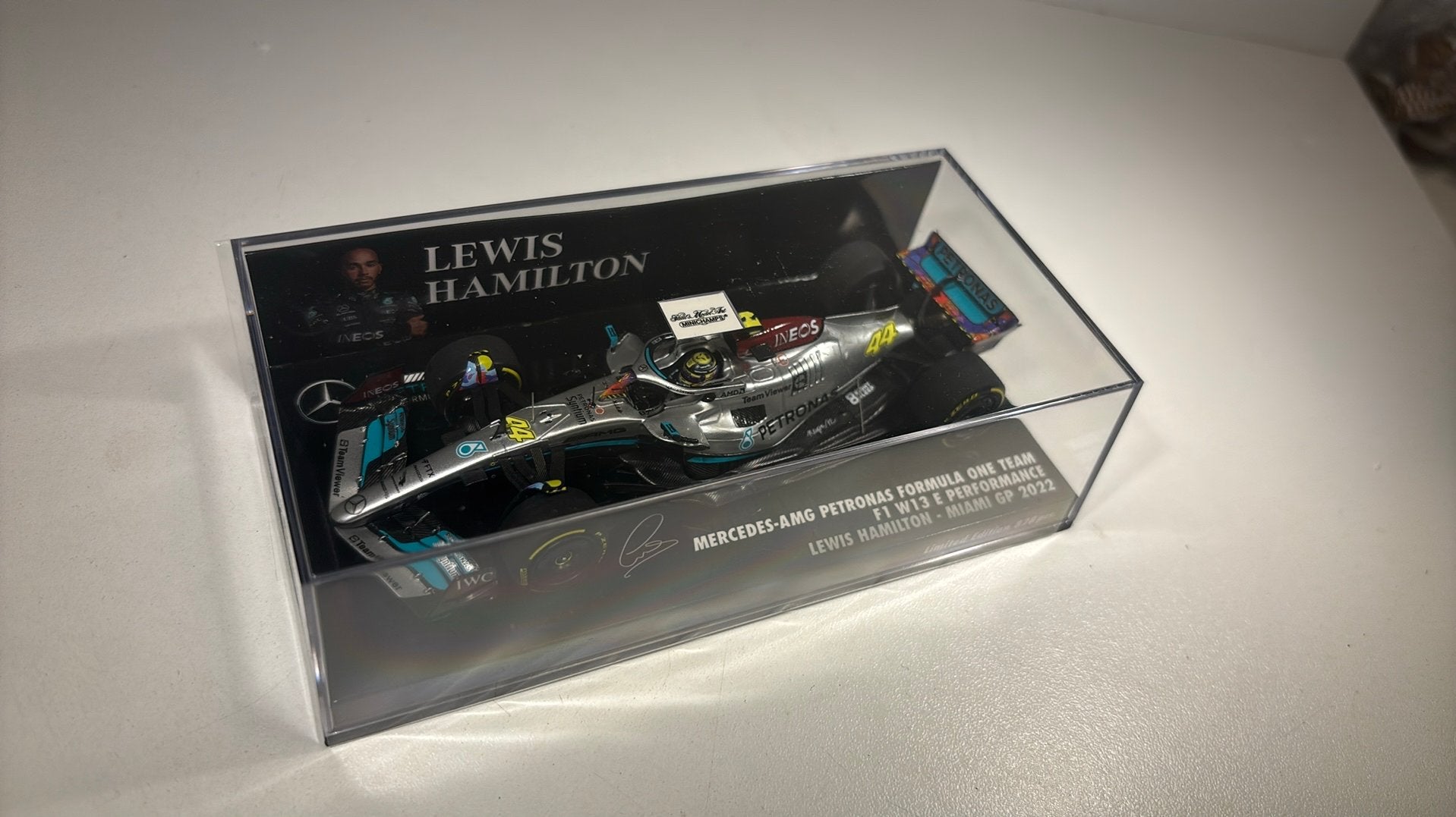 F1 mercedes amg w13 e L. Hamilton miami 2022 minichamps 1.43, Auto, Ophalen of Verzenden, MiniChamps, A