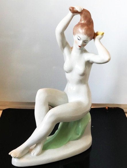 Erotisch Naakt Aquincum porselein Boedapest😎🤗💎👌, Handgemaakt, Art deco, Ophalen of Verzenden, 20 - 50 cm
