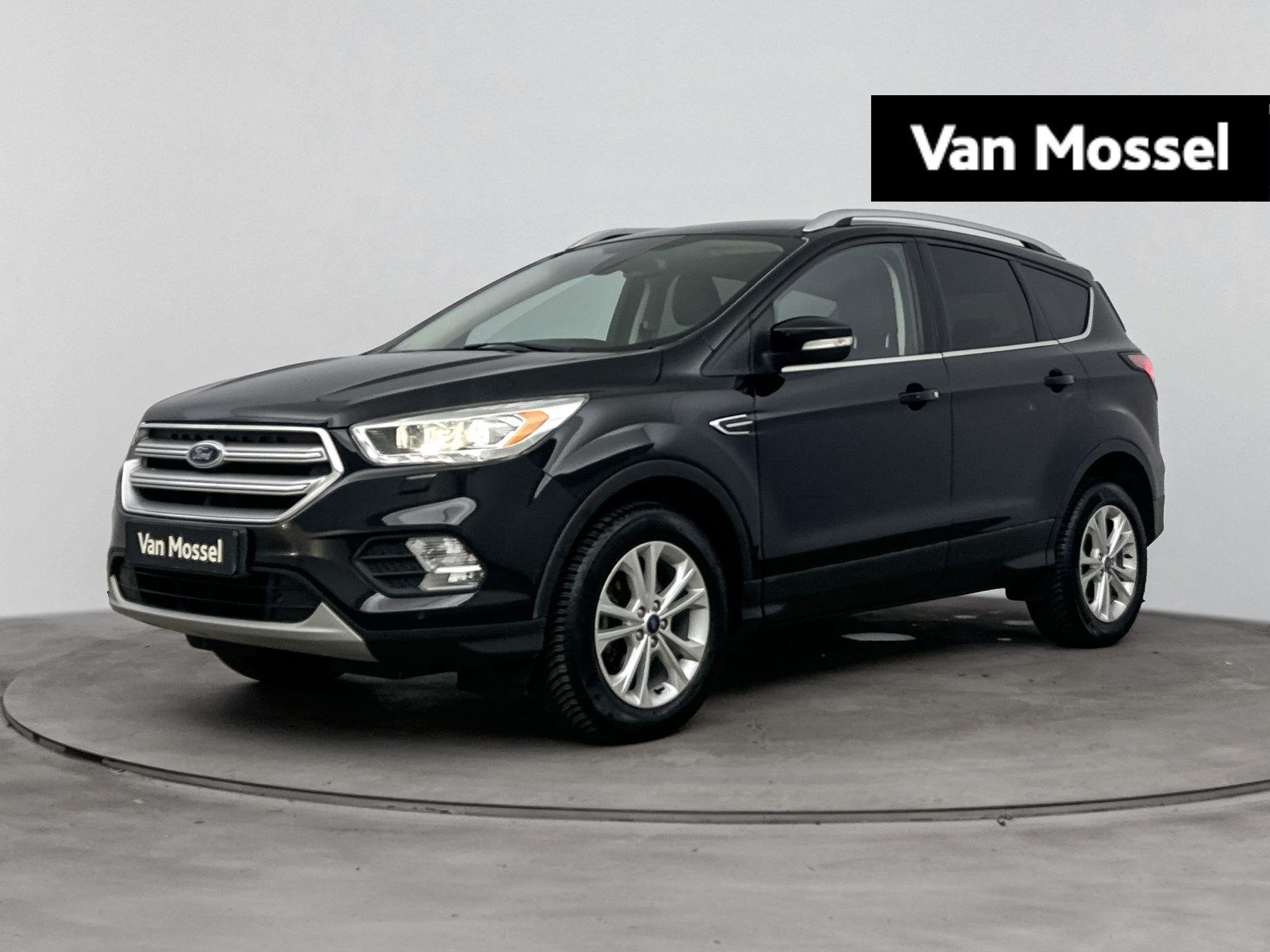 Ford Kuga 1.5 EcoBoost Titanium | Stoel & Stuurverwarming |, Auto's, Ford, 4 cilinders, Automatische klimaatregeling, Leder en Stof