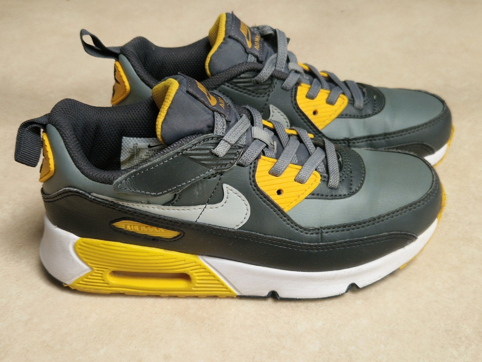 Nike Air max 90 maat 35, Kinderen en Baby's, Kinderkleding | Schoenen en Sokken, Verzenden, Zo goed als nieuw, Nike air, Jongen of Meisje