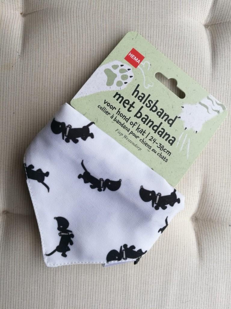 Nieuwe HEMA Takkie halsband met bandana, Dieren en Toebehoren, Ophalen of Verzenden, Nieuw