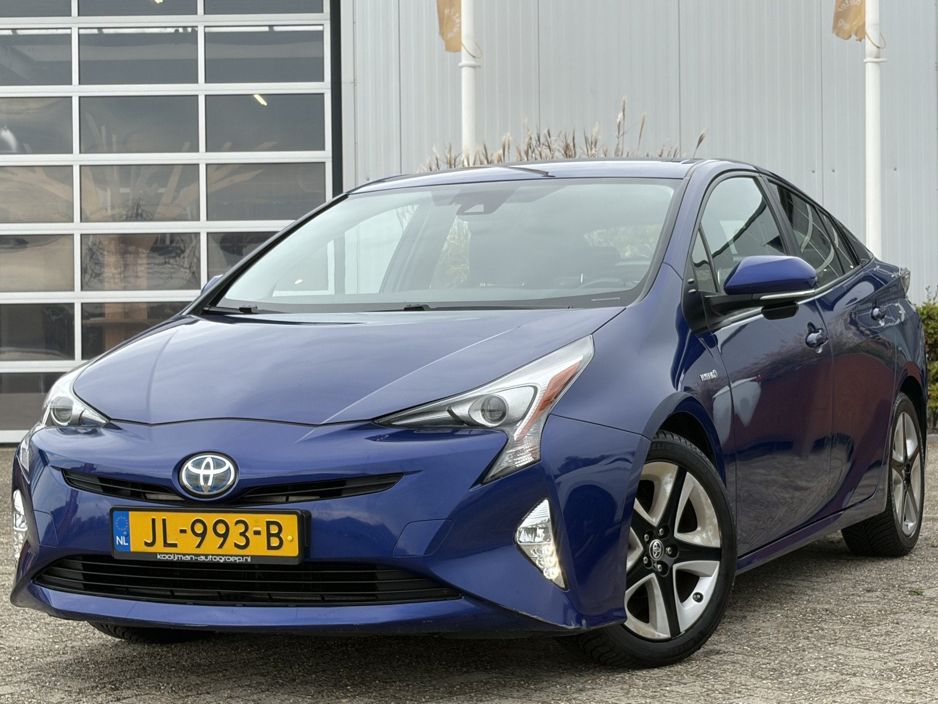 Toyota Prius 1.8 Business Plus 148pk | Achteruitrijcamera |, Stof, Blauw, Origineel Nederlands, Bedrijf