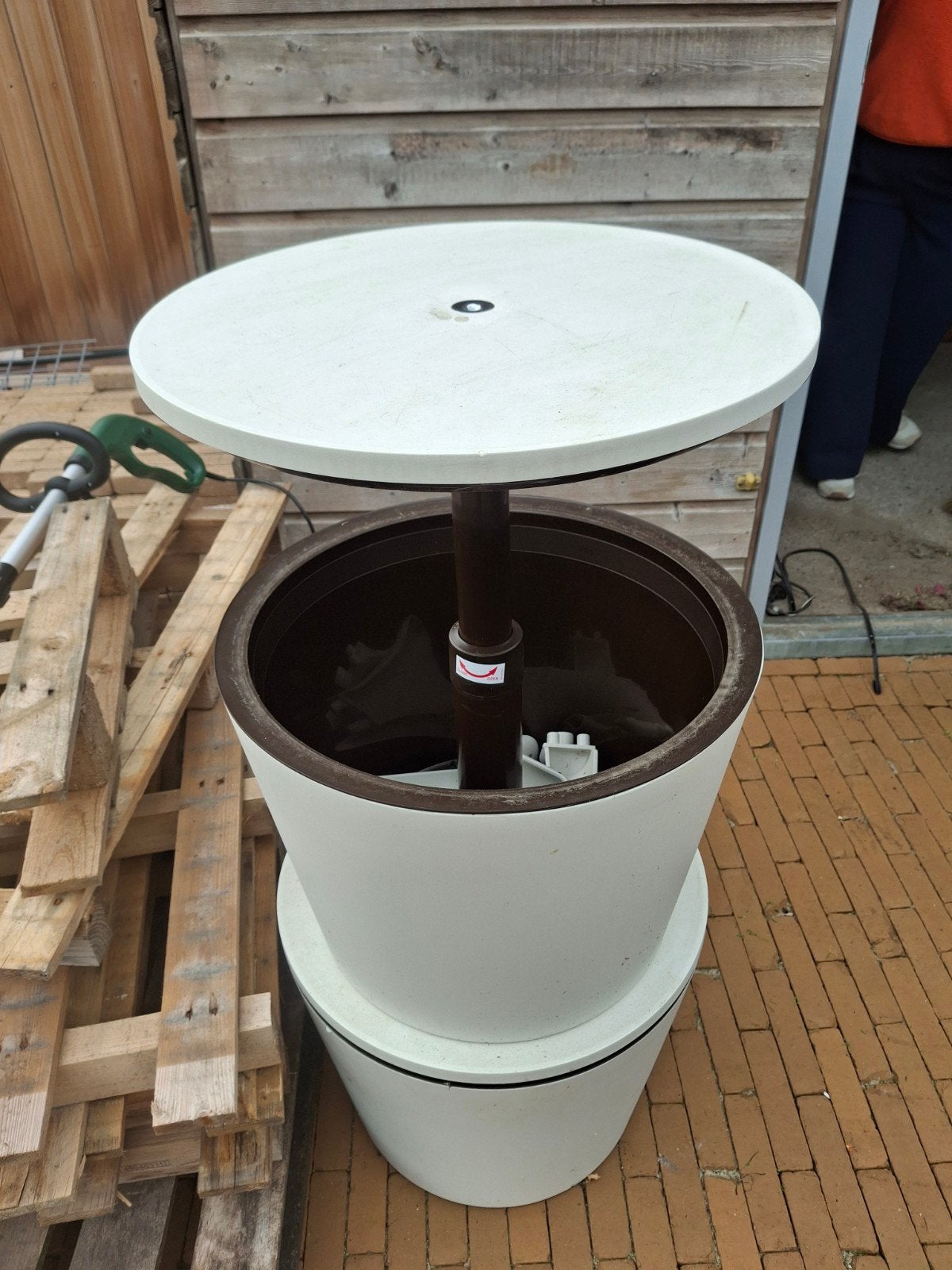 Coller bijzettafel - Wit, Tuin en Terras, Ophalen, Gebruikt, Rond, Kunststof