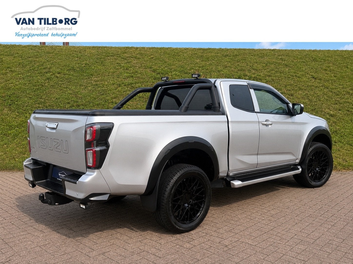 Isuzu D-max 1.9 Extended Cab LSX | AUTOMAAT | LEDER | 20'' B, 1935 kg, Gebruikt, 4 cilinders, Bedrijf