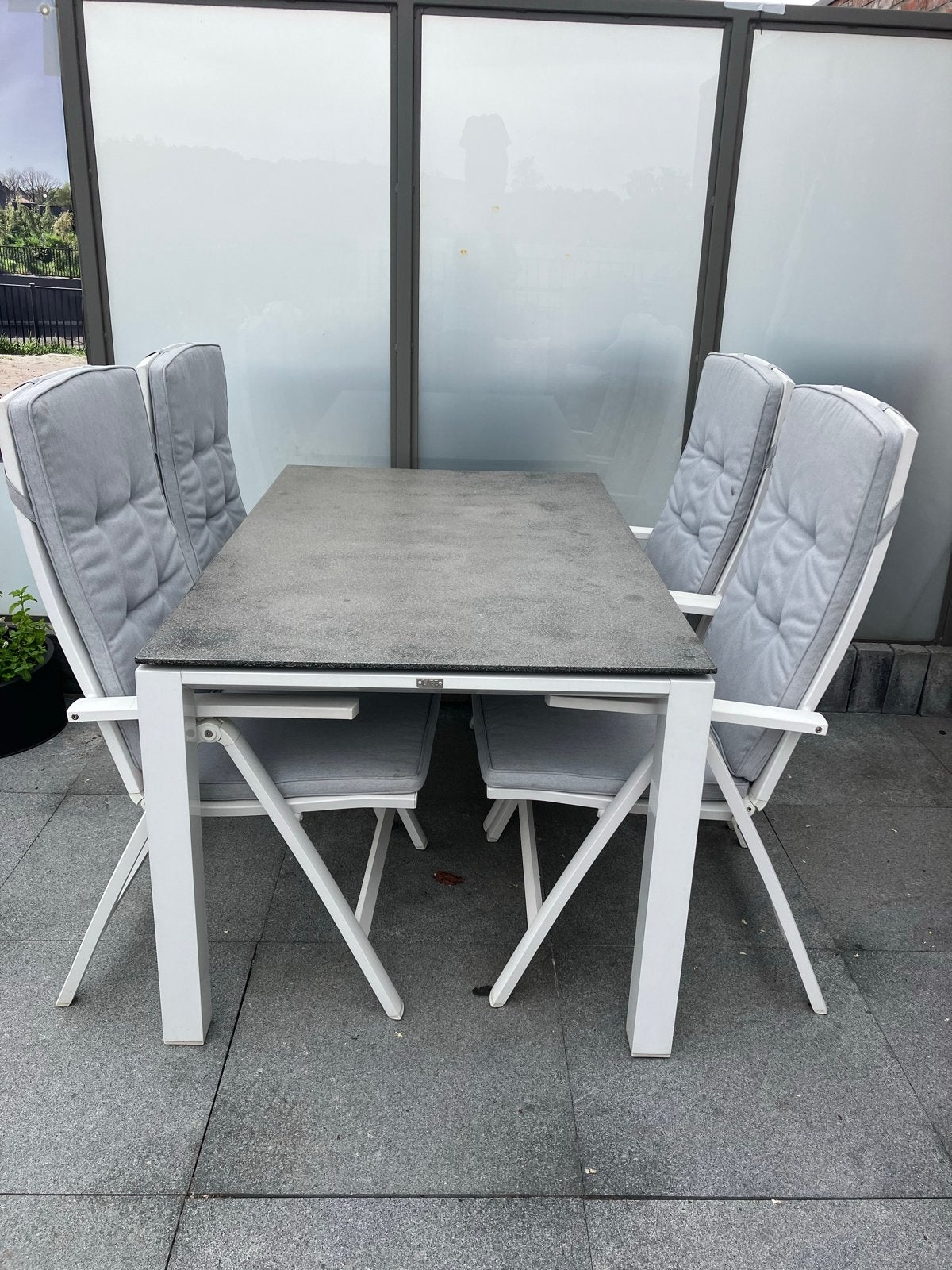 Moderne tuinset met 4 stoelen en kussens, Tuin en Terras, Tuinsets en Loungesets, Ophalen, 4 zitplaatsen, Gebruikt, Eettafel