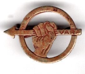 VARA koper omroep broche ( V_023), Verzamelen, Speldjes, Pins en Buttons, Verzenden, Zo goed als nieuw, Merk, Speldje of Pin