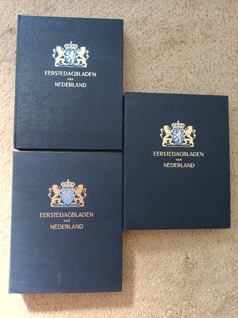 3 DAVO albums met eerste dagbladen nrs. 1 t/m 90 compleet !, Verzenden, Verzamelalbum