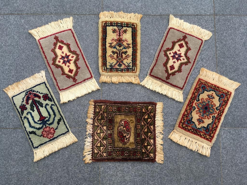 Set van 4 vintage mini Perzische tapijtjes (leuke decoratie), Minder dan 50 cm, Gebruikt, Minder dan 50 cm, Ophalen of Verzenden
