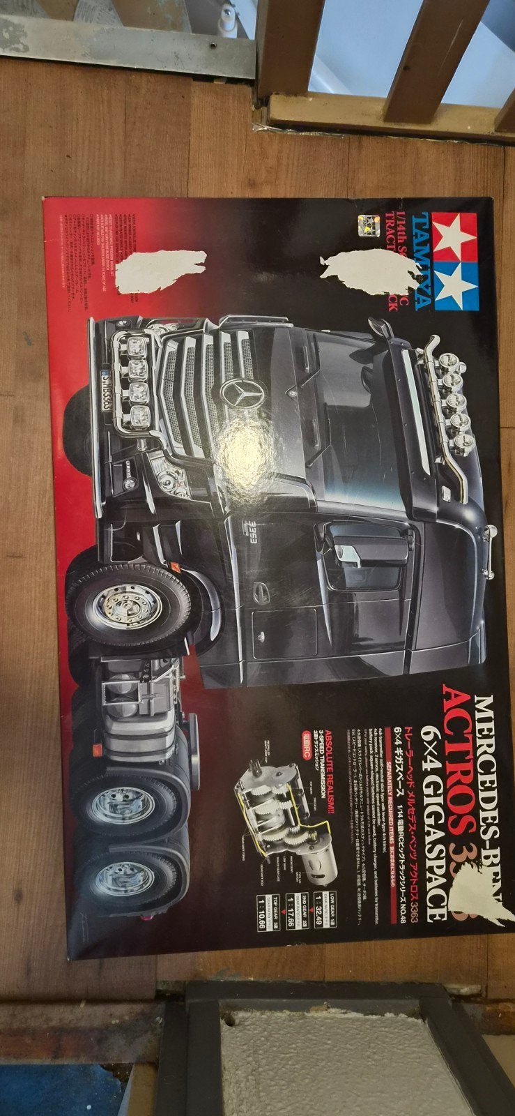 Tamiya Mercedes-Benz Actros 3363 6x4 GigaSpace RC Truck, 1:32 tot 1:50, Nieuw, Ophalen of Verzenden, Truck