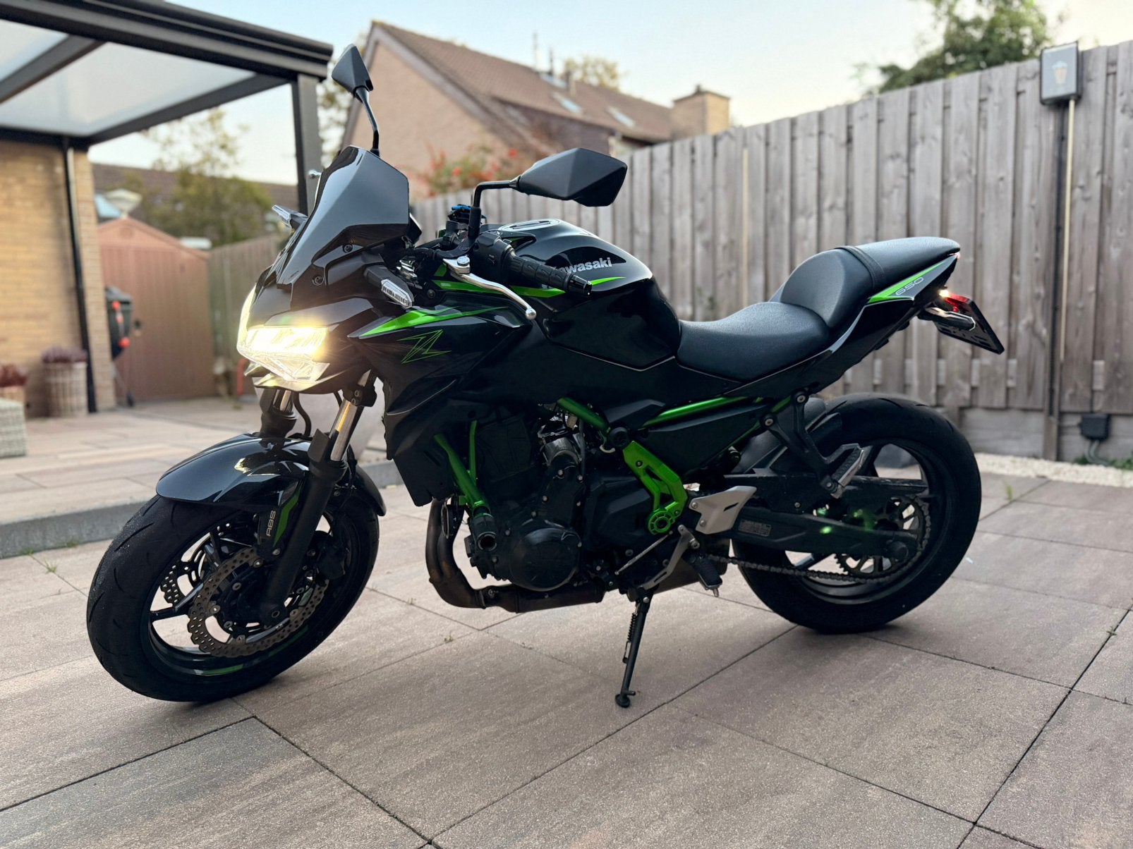 Kawasaki Z650 2025 (1e eigenaar), Motoren, Particulier, Naked bike