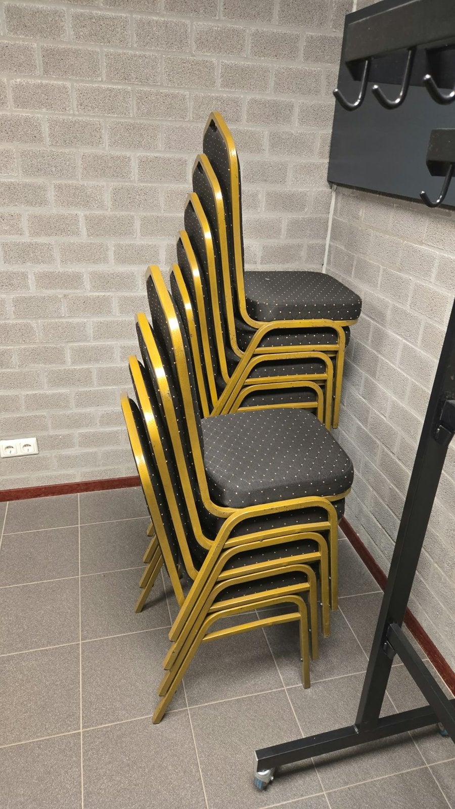 Partij horeca restaurant luxe stackchairs stapelstoelen, Ophalen, Vijf, Zes of meer stoelen