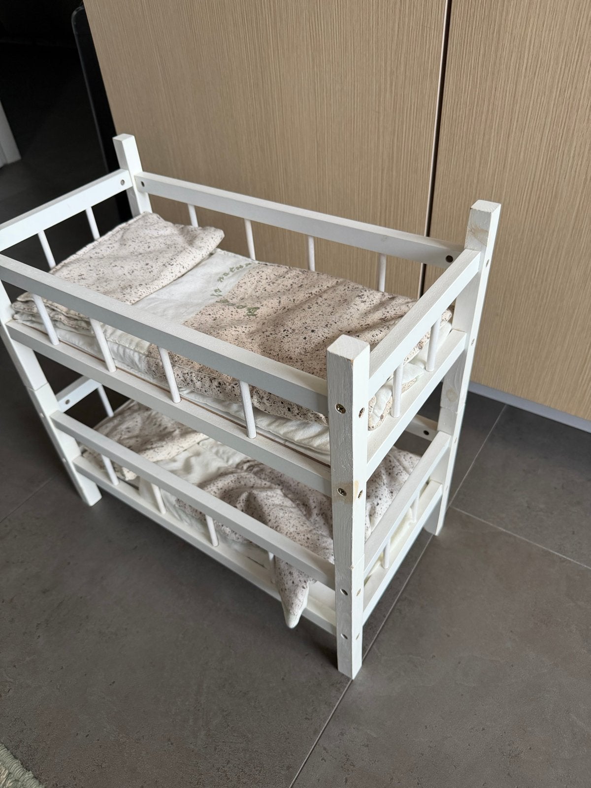 Houten poppenbedje stapelbed met beddengoed, Ophalen, Gebruikt, Toebehoren