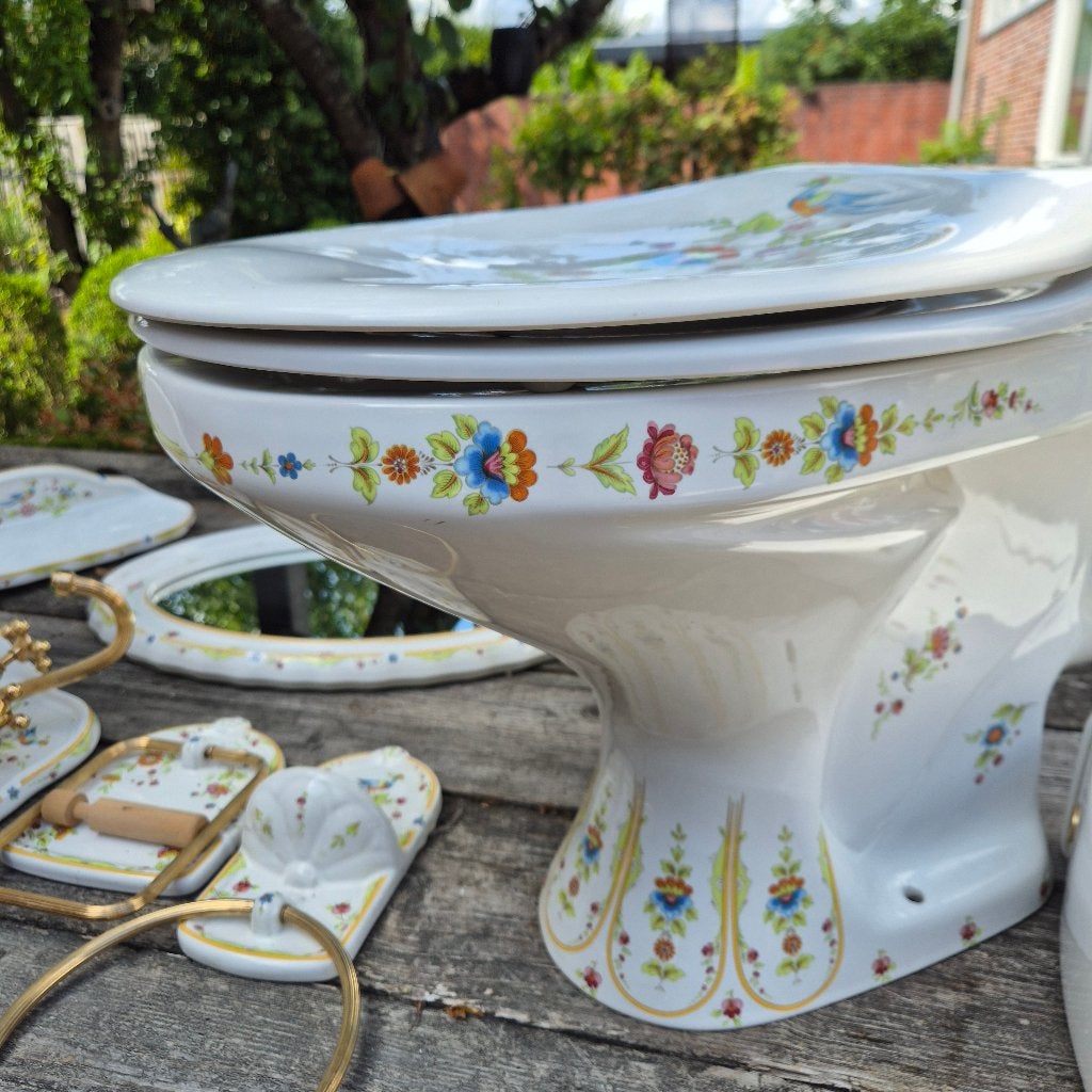 toilet fontein planchet spiegel wcrol handdoekring/zeepbakje, Huis en Inrichting, Ophalen, Zo goed als nieuw, Meerkleurig, Overige typen