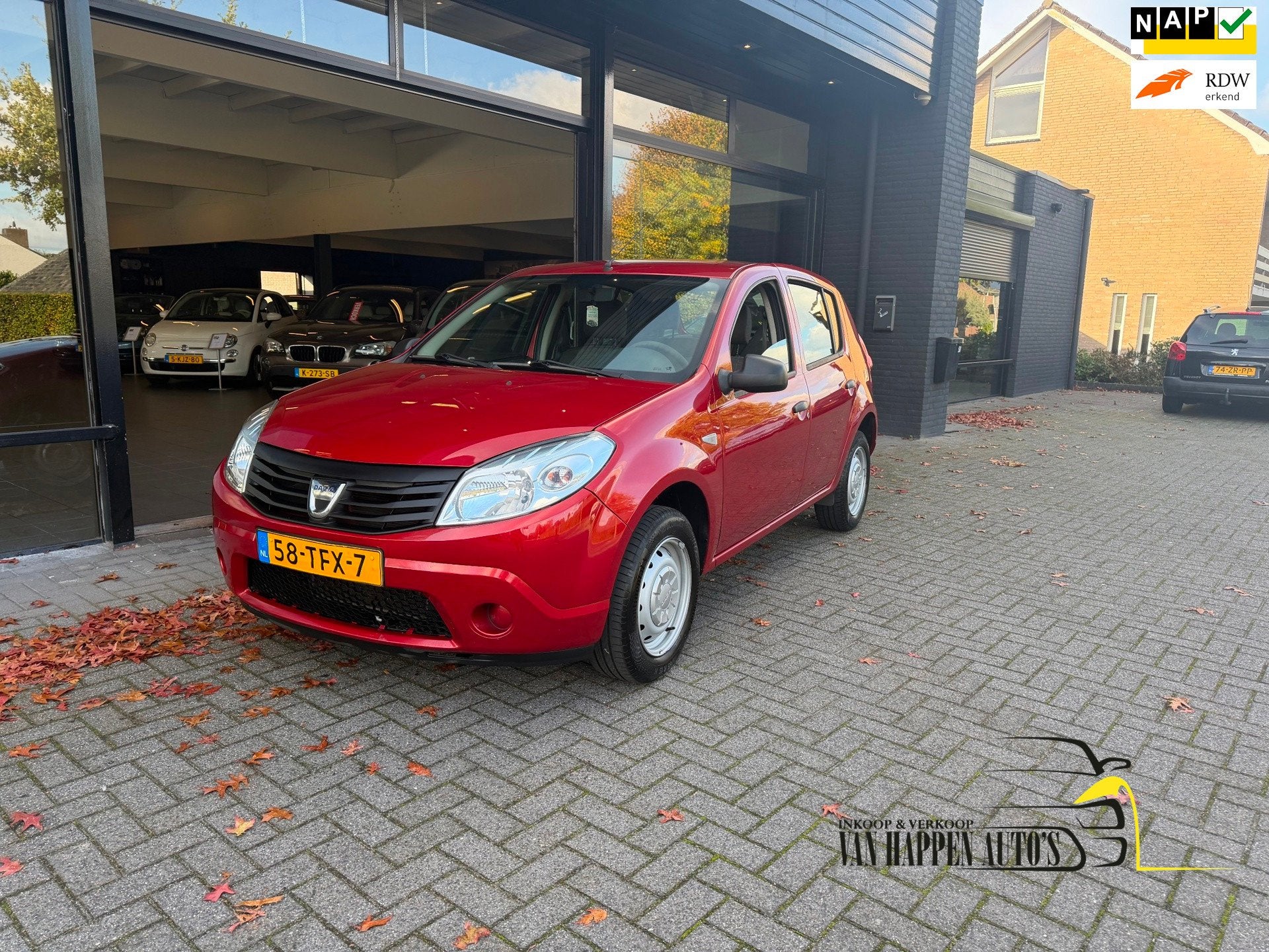 Dacia Sandero 1.2 / APK 10-2027, Auto's, Euro 5, Gebruikt, 31 €/maand, Origineel Nederlands