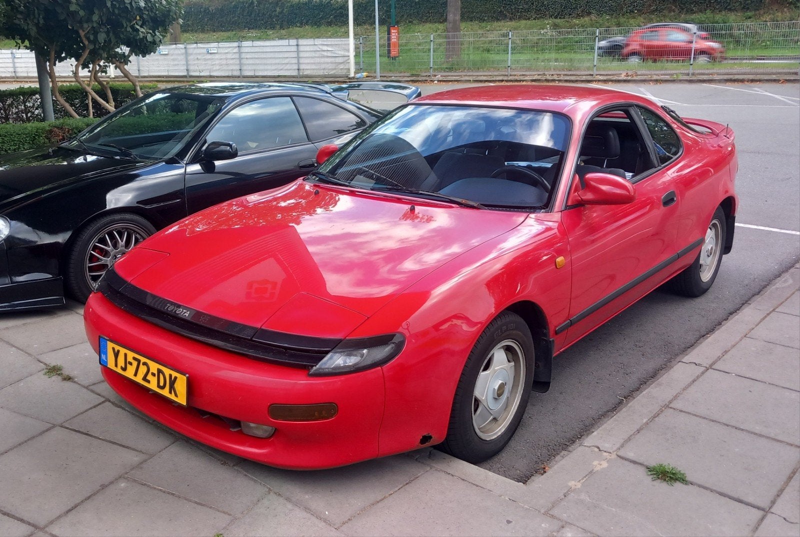 Toyota Celica 1.6 Sti 1990 Rood | nieuwe apk, Voorwielaandrijving, Stof, 4 cilinders, Origineel Nederlands