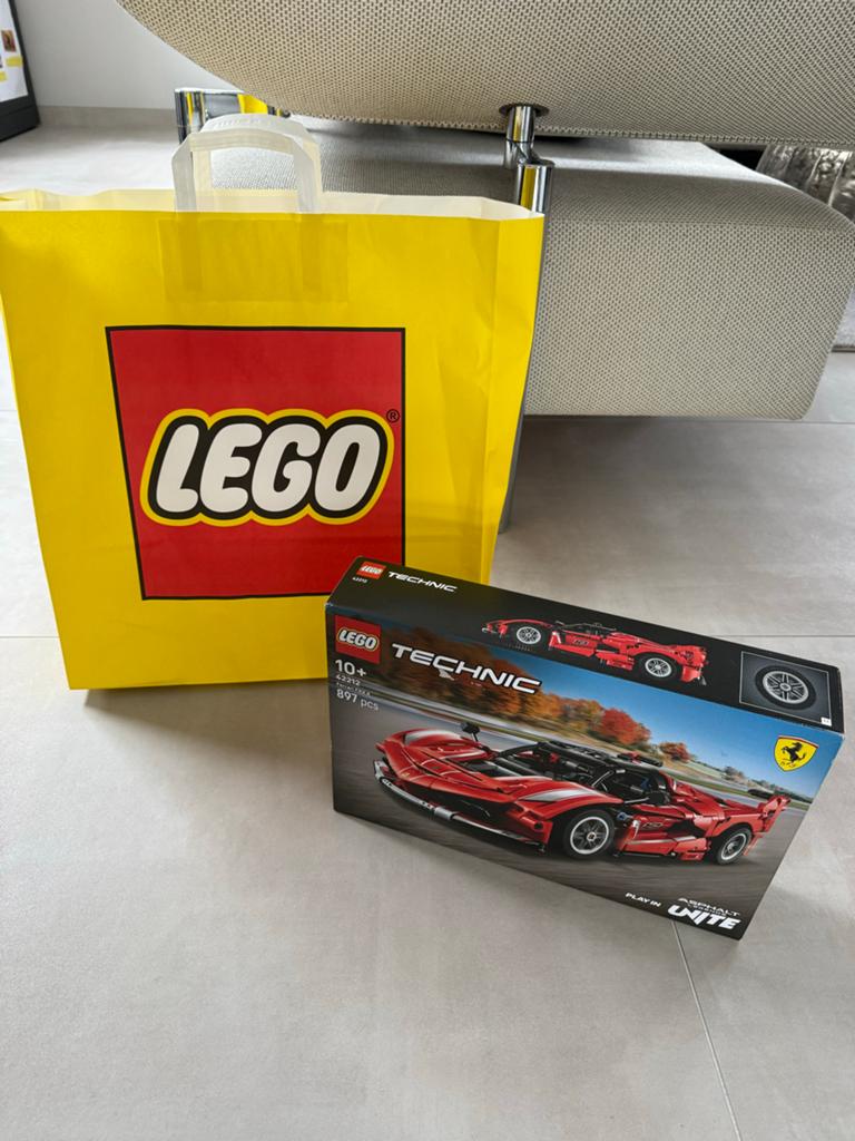 LEGO Technic Ferrari FXX K Racewagen 51 (42125), Computers en Software, Videokaarten, Nieuw, Ophalen of Verzenden