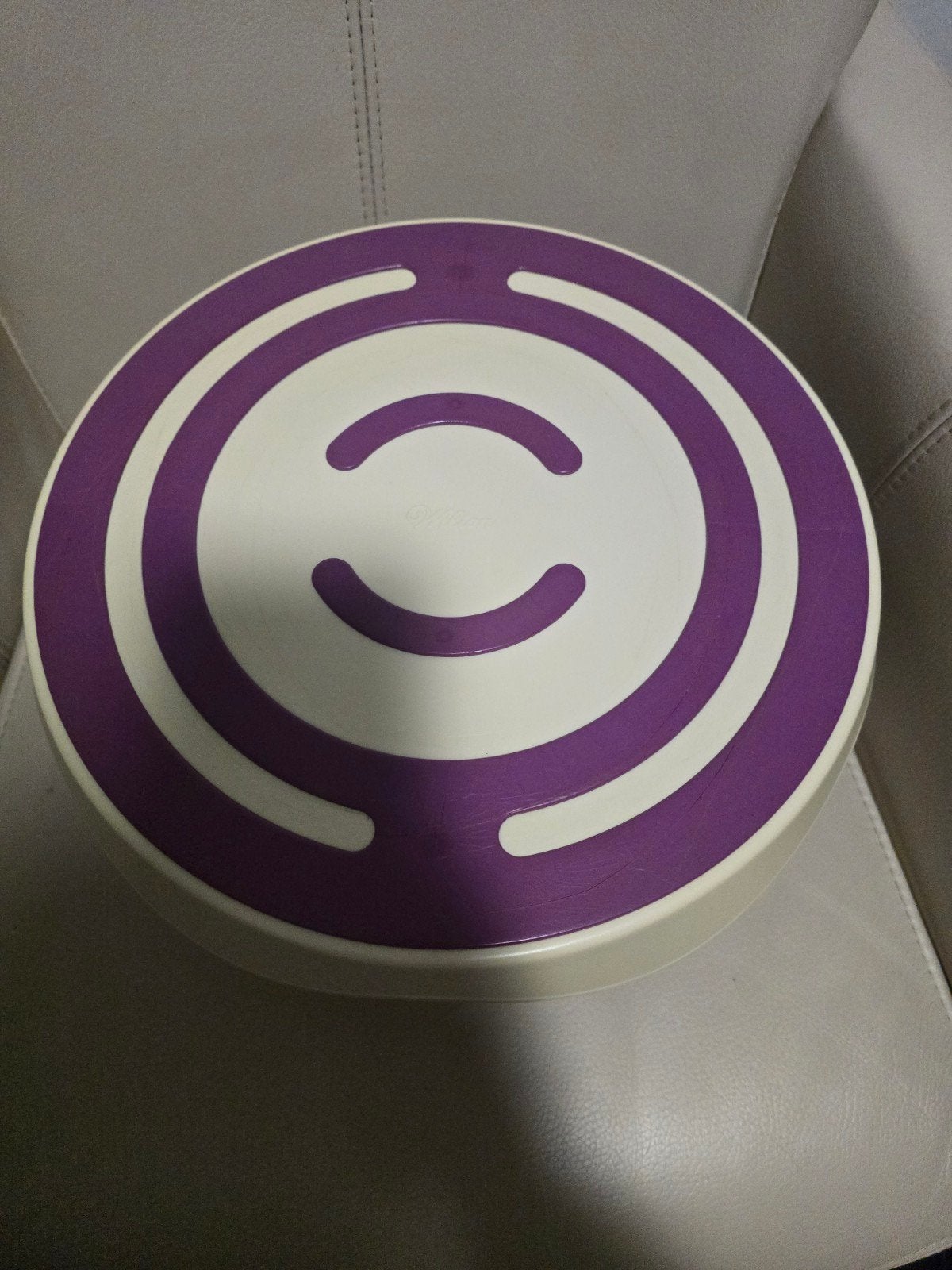 Wilton draaiplateau en taartdrager, Ophalen of Verzenden, Gebruikt, Taarten of Cupcakes, Overige typen