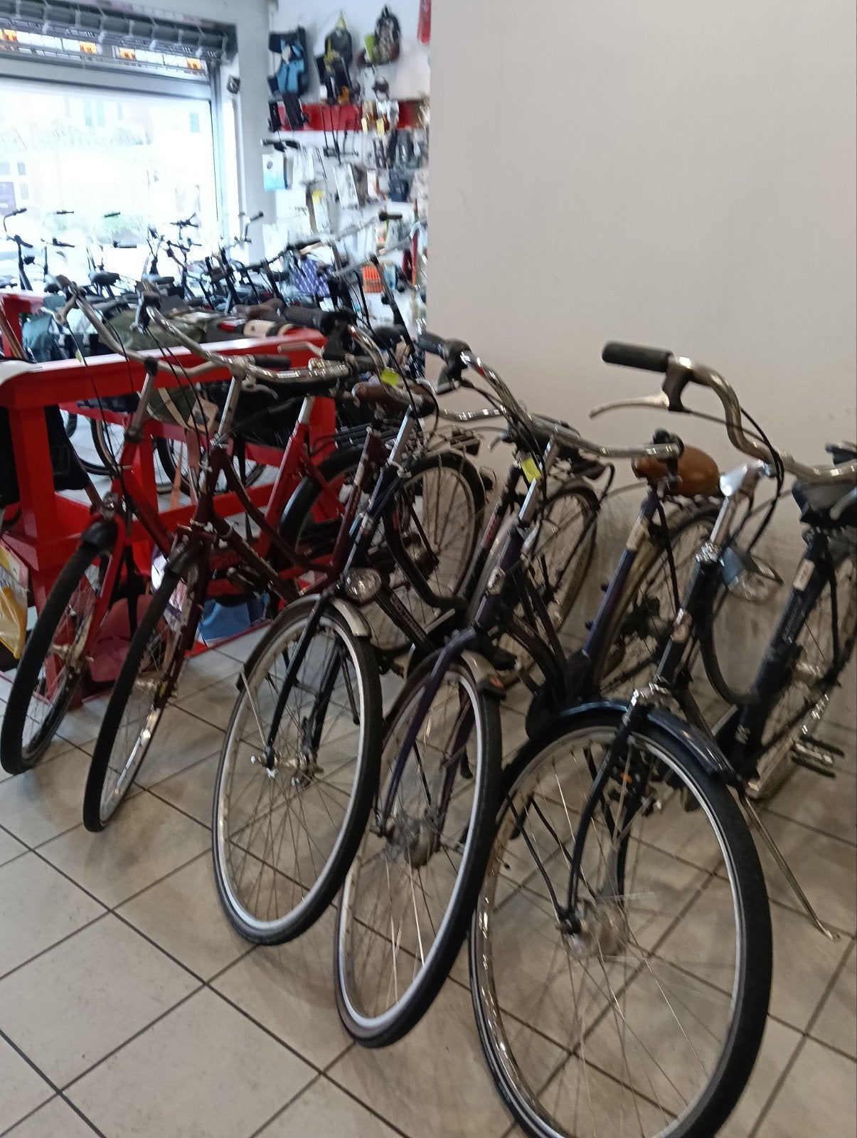 Foto 17 van van klein tot groot nieuw en tweedehands fietsen 100 euro