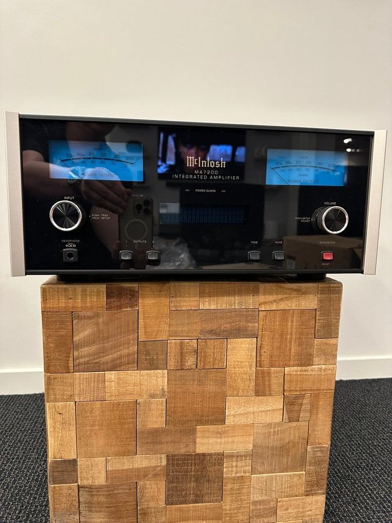 McIntosh MA7200 - Stereo versterker, Audio, Tv en Foto, Versterkers en Receivers, Overige merken, Ophalen of Verzenden, Zo goed als nieuw