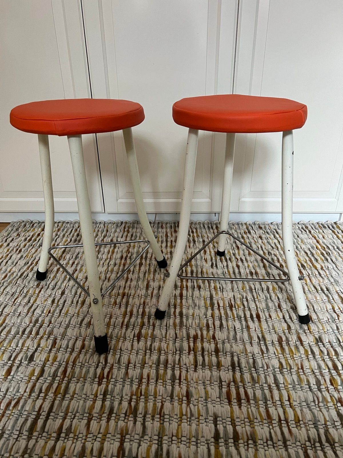 Set van 2 vintage Brabantia krukken - Oranje, Ophalen, Gebruikt, Staal