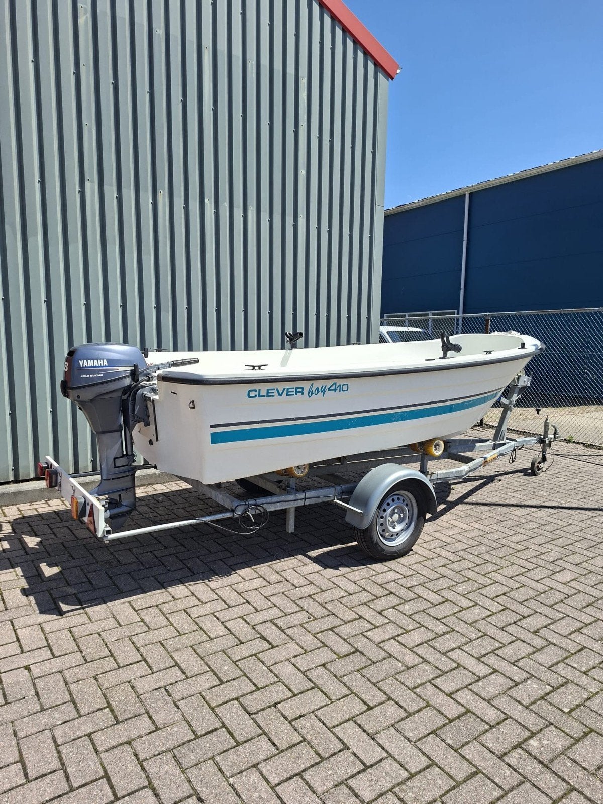 ZGAN CLEVERBOY 410+8 PK YAMAHA +KANTELTRAILER PERFECTE STAAT, Watersport en Boten, Vis- en Consoleboten, Ophalen, Zo goed als nieuw