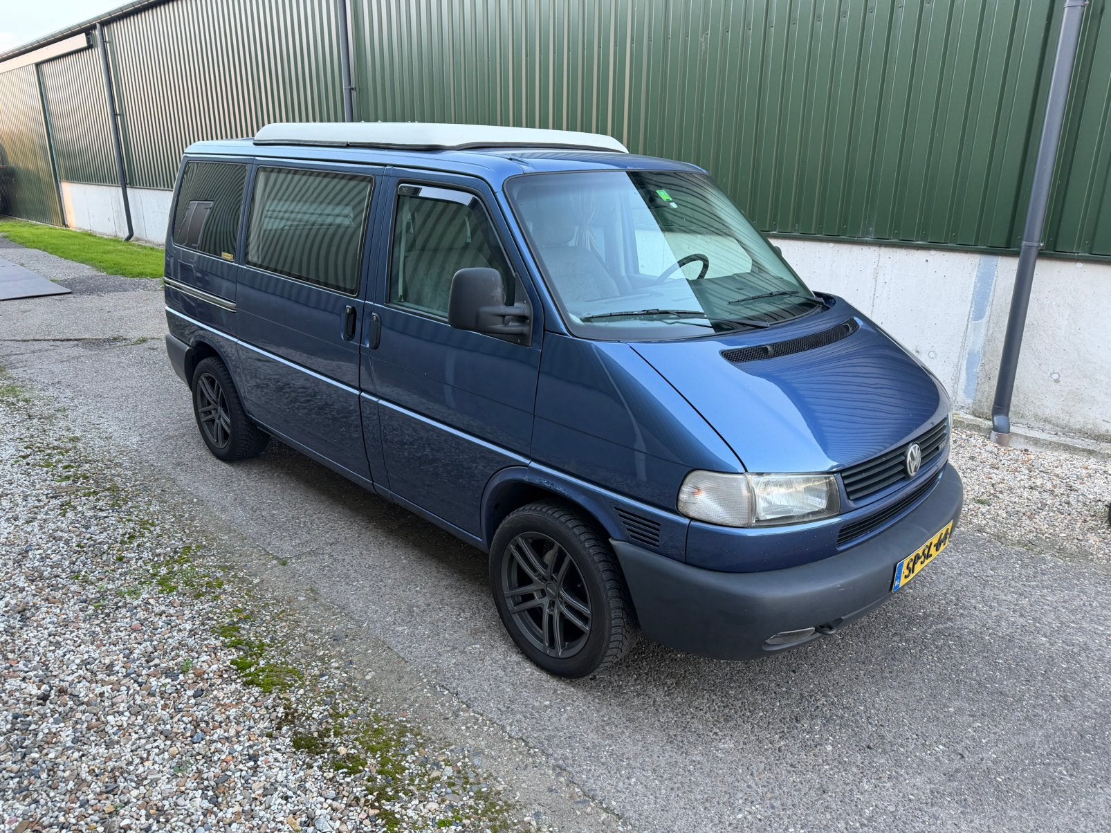 Volkswagen Transporter 2.5 Multivan Airco | Camper | Nwe apk, Auto's, Voorwielaandrijving, Overige carrosserieën, 700 kg, Blauw