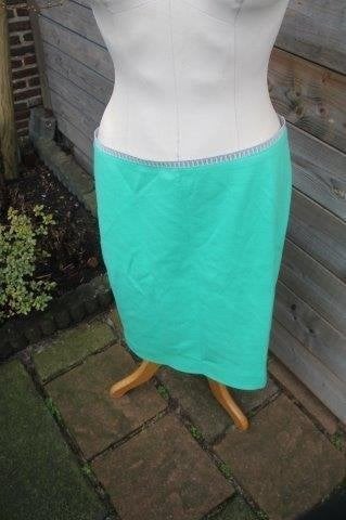 Rok groen Marccain mt N6 (XL-44) Vaste prijs, Maat 42/44 (L), Ophalen of Verzenden, Zo goed als nieuw, Knielengte