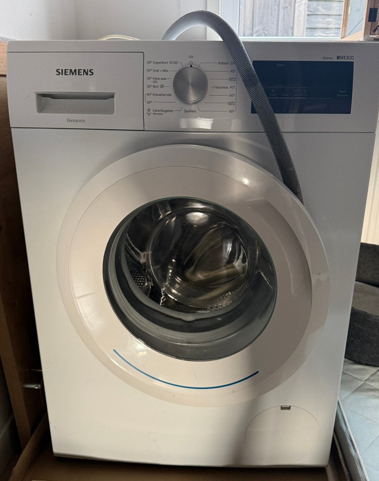 Siemens iQ300 wasmachine, Witgoed en Apparatuur, Ophalen, Gebruikt, Voorlader, 1200 tot 1600 toeren