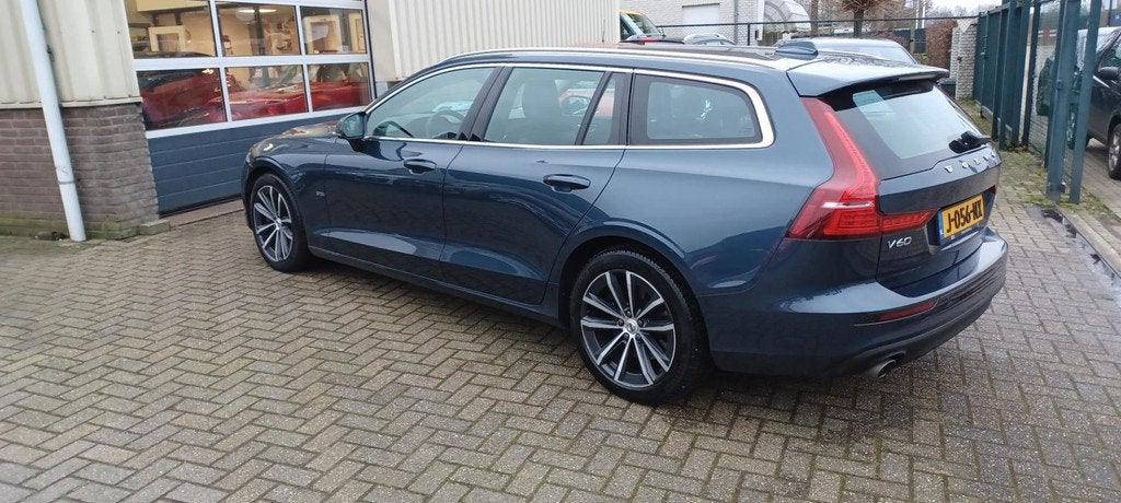 Volvo V60 2.0 B5 Business Pro, Auto's, Volvo, 4 cilinders, 1969 cc, Blauw, Origineel Nederlands