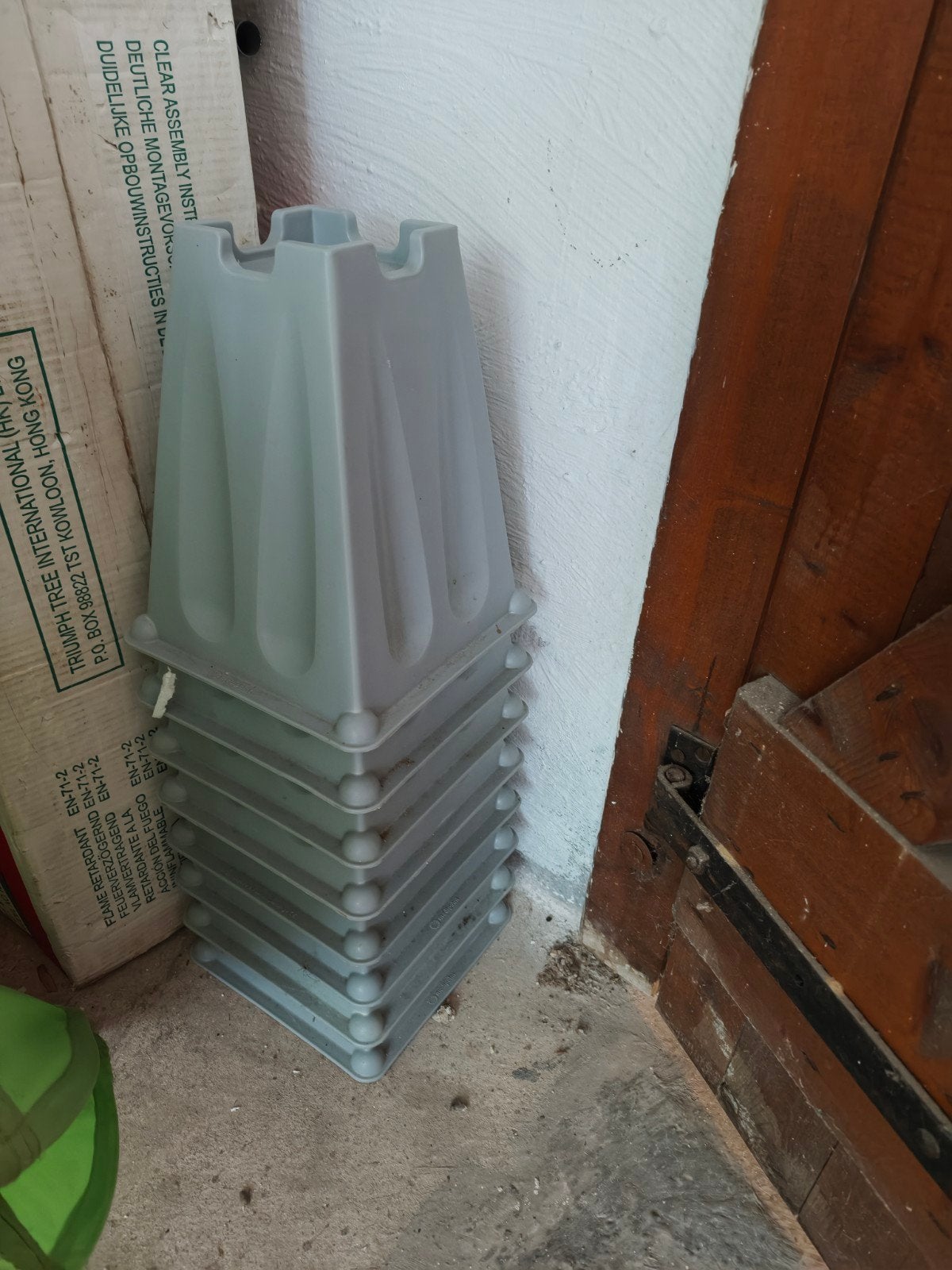 Set van 12 bedverhogers / bedklossen, Ophalen, Overige materialen, Gebruikt, Tweepersoons