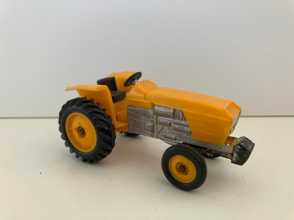 Renault 86 Tractor Schaal 1/43 Norev, Hobby en Vrije tijd, Modelauto's | 1:43, Ophalen, Zo goed als nieuw, Auto, Norev