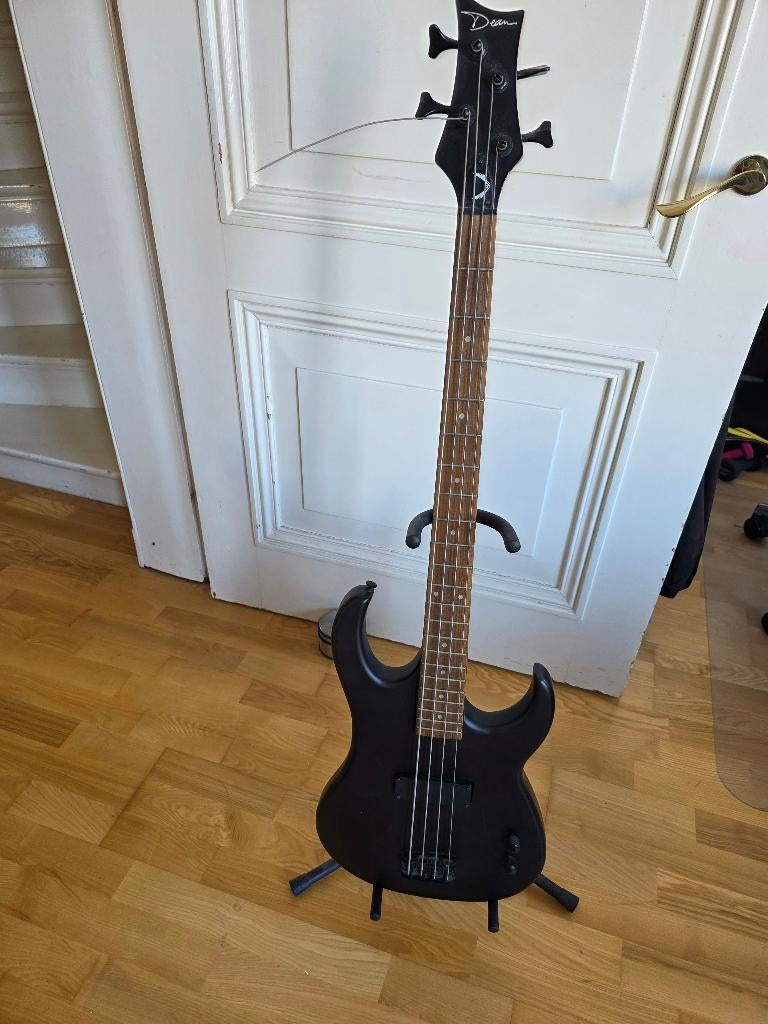 Dean Zone 4 String Bass, Muziek en Instrumenten, Ophalen, Gebruikt, Elektrisch