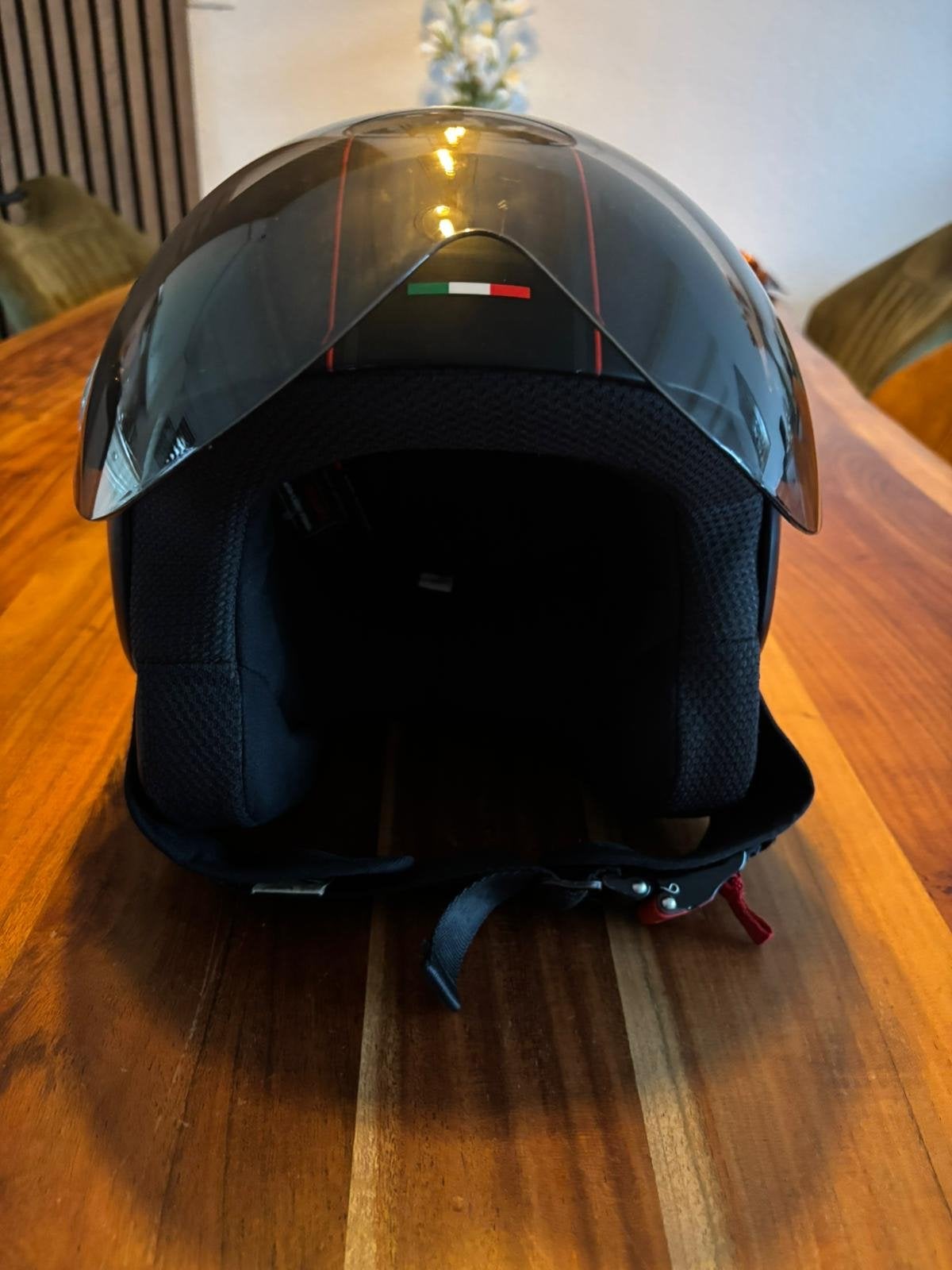 Beon helm matzwart, maat Small, Ophalen, Small