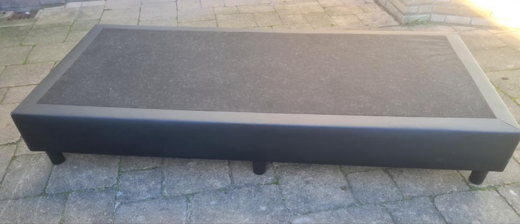 Boxspring zwart afm. 90 x 200cm, Ophalen, Gebruikt, 90 cm, Eenpersoons