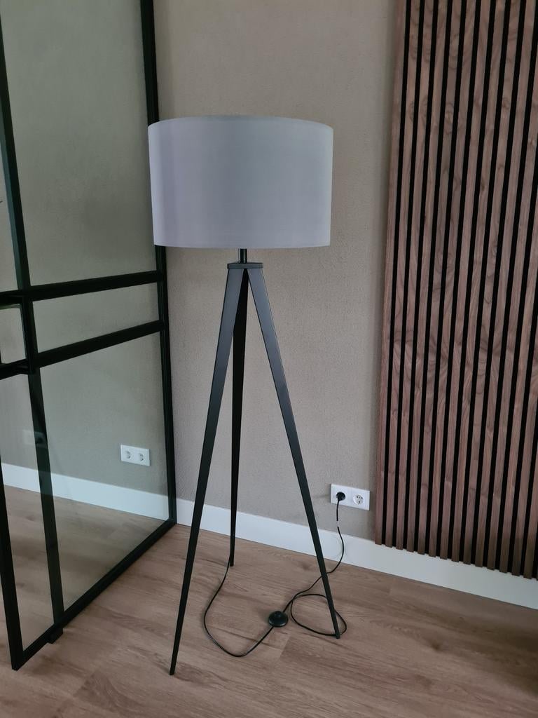 Zuiver lampenkap Grijs / Antraciet, 25 tot 50 cm, Rond, Ophalen of Verzenden, Zo goed als nieuw