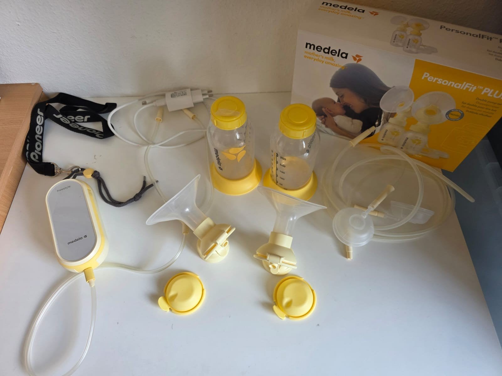 Medela kolf met accessoires, Ophalen of Verzenden