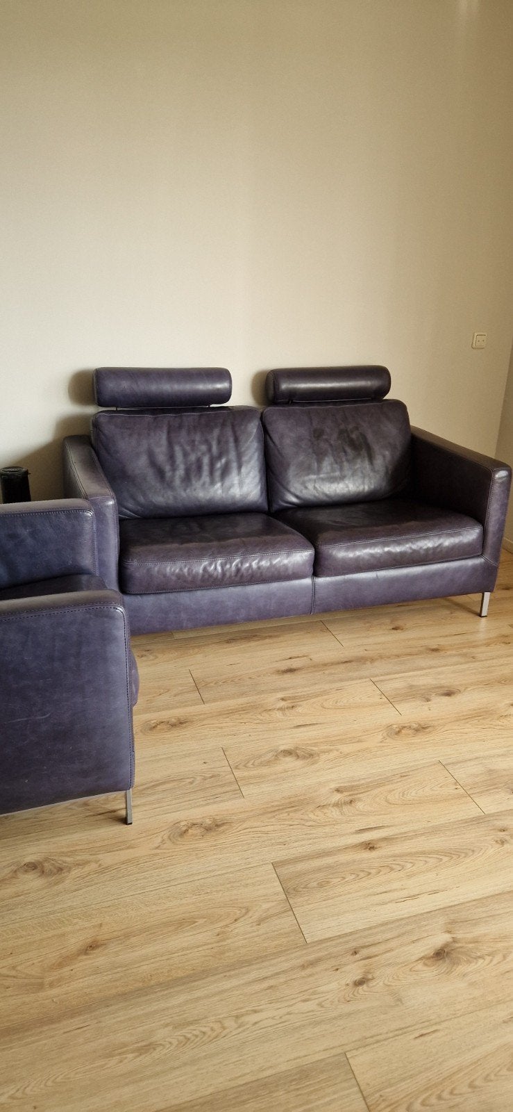 Lederen tweezitter en fauteuil, Huis en Inrichting, Banken | Bankstellen, Gebruikt, Tweepersoons, Ophalen of Verzenden, Minder dan 150 cm