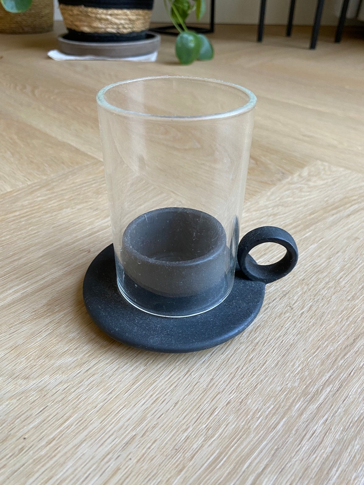 Stolp kanderlaar zwart glas - H&M Home, Waxinelichthouder, Ophalen of Verzenden, Overige merken, Zwart