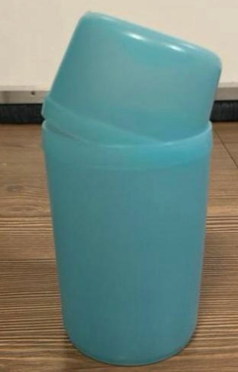 Tupperware vintage shaker lichtblauw jaren 50-60 puntgaaf, Ophalen of Verzenden, Zo goed als nieuw, Blauw, Overige typen