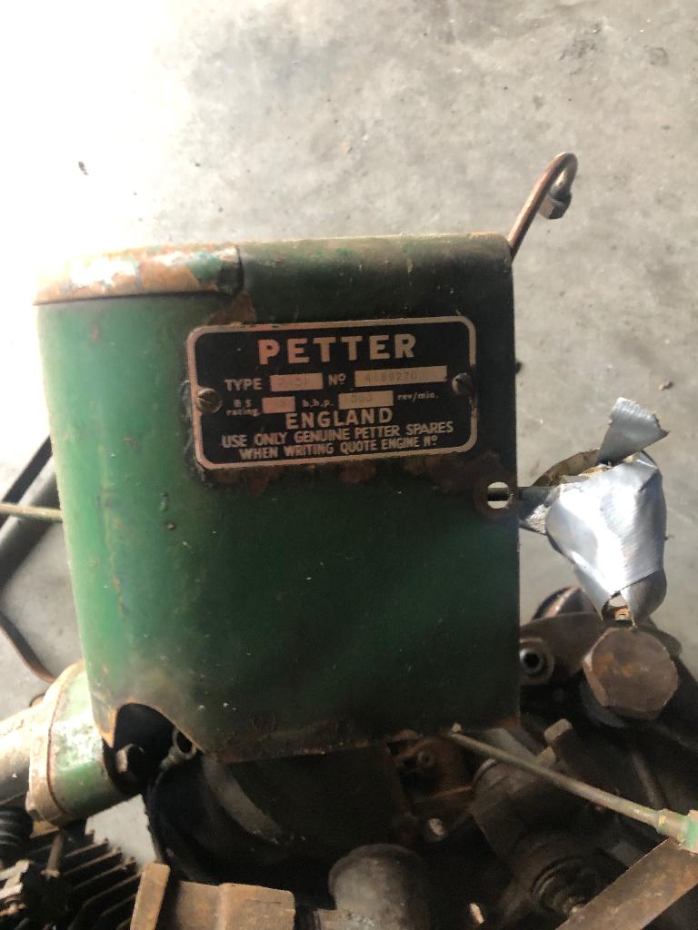 Petter melkmachine  onderdelen, Doe-het-zelf en Verbouw, Ophalen, Benzinemotor