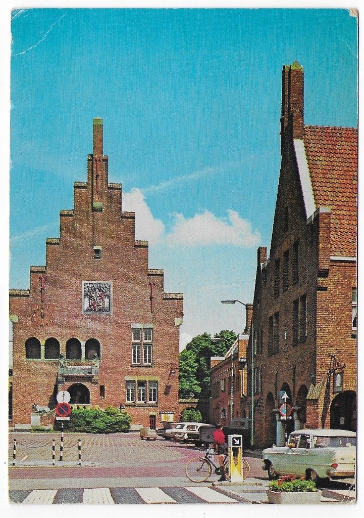 Waalwijk Gemeentehuis Gelopen Ansichtkaart (B5770, Ophalen of Verzenden, 1980 tot heden, Gelopen, Noord-Brabant