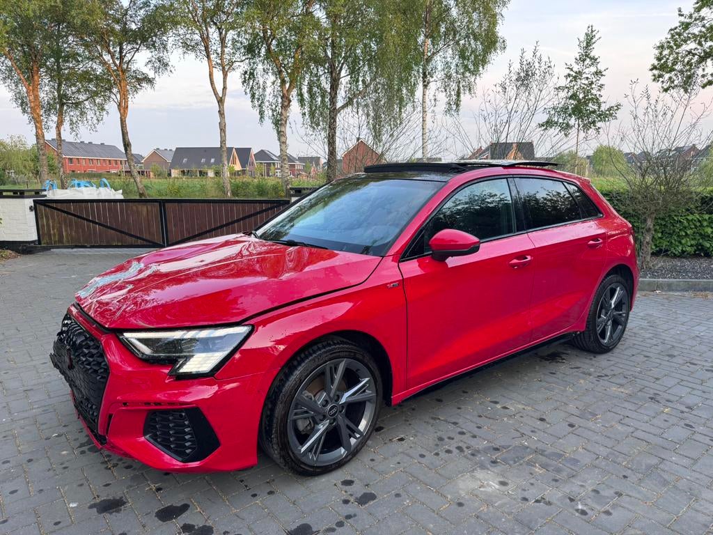 VERKOCHT !! Audi A3 30 TFSI DSG 2x S-Line Panoramadak Camera, Munchen, Audi, 999 cc, Benzine