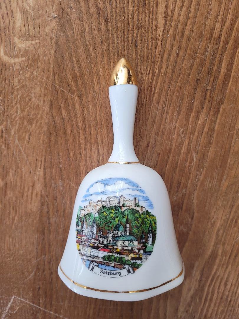 Tafelbel Salzburg, Ophalen