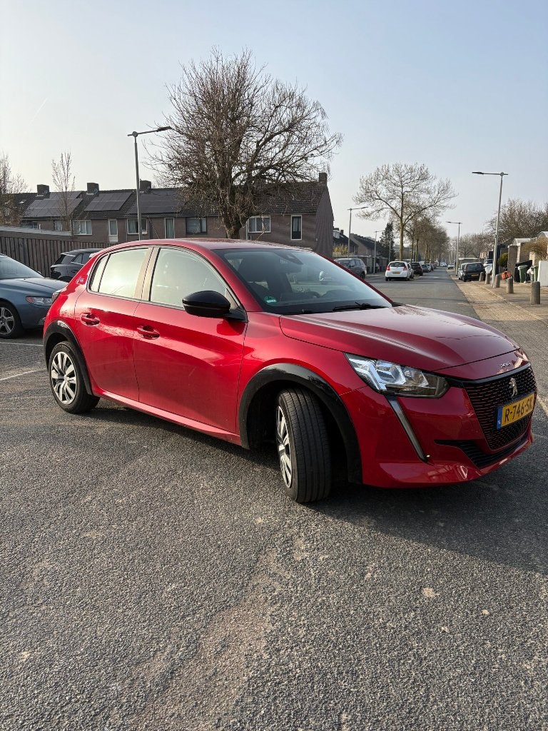 Peugeot e-208 2022 Rood – Lease overname – slechts €391 p/m, Auto's, Dealer onderhouden, Stof, Zwart, Origineel Nederlands