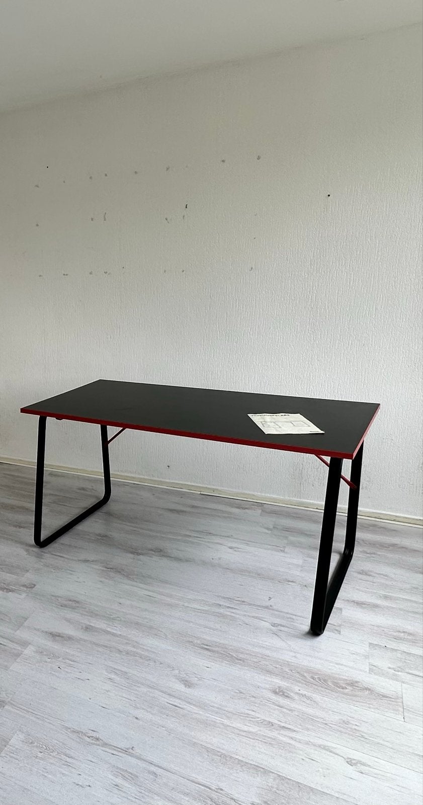 Gamingbureau / bureau IKEA HUVUDSPELARE – bijna nieuw!, Ophalen, Metaal, Kabelgoot, Zo goed als nieuw