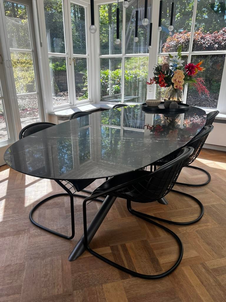 Ovale marmeren design eettafel met Goossens onderstel, Ophalen, Gebruikt, 100 tot 150 cm, 200 cm of meer